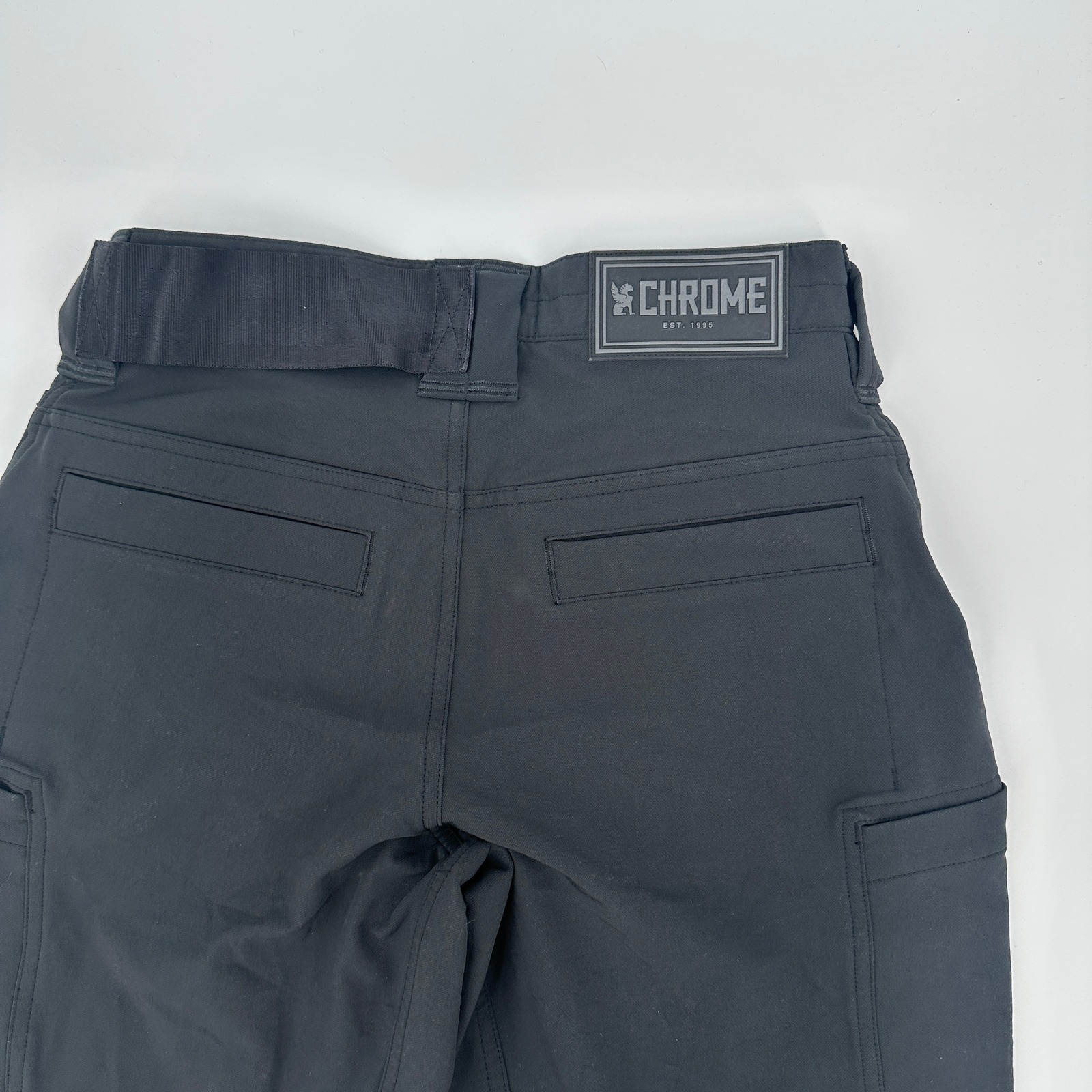 Chrome Industries Powell Engineered Cargo Shorts Mens 28 Black New — image 6 of 7